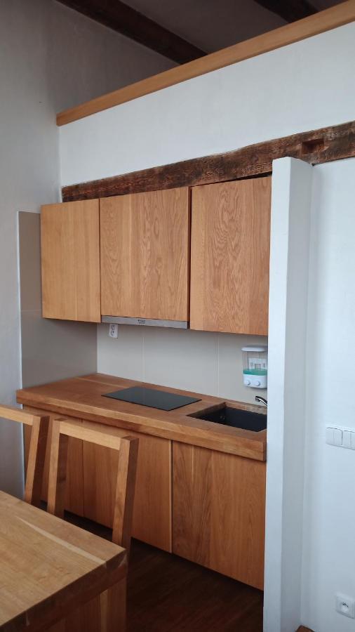 Apartmán Bydlení v centru OV blízko Stodolní, bez výtahu Ostrava Exteriér fotografie